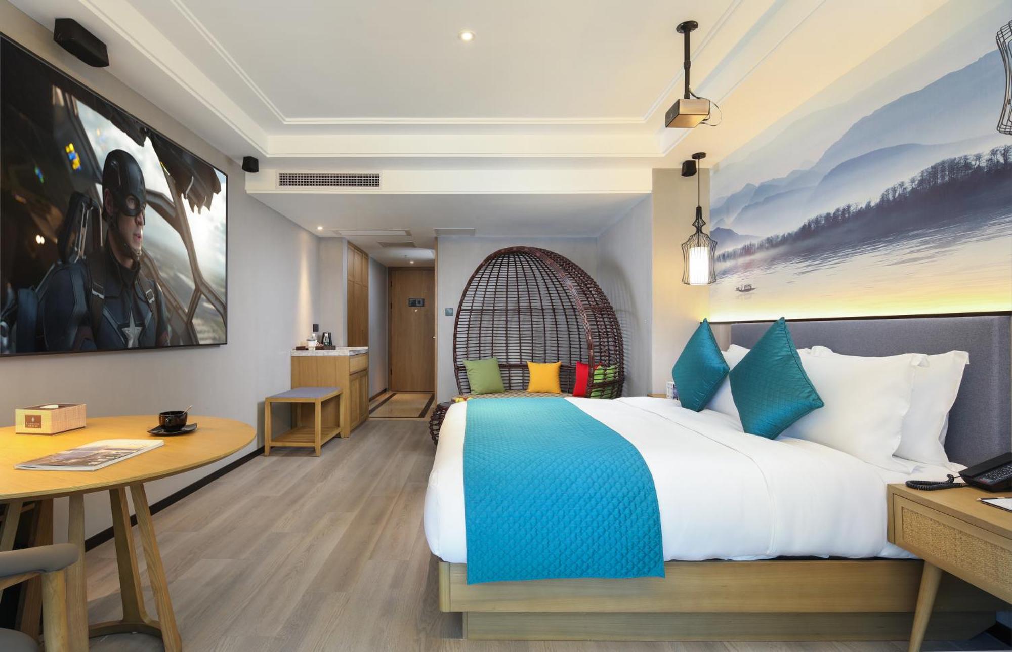 Mehood Lestie International Hotel Nancun Wanbo Metro Station Branch - Free Shuttle Bus To Canton Fair Complex During Canton Fair Period & Free Breakfast & Free Afternoon Tea & Free Midnight Snack & Free Vpn Internet Access Eksteriør bilde