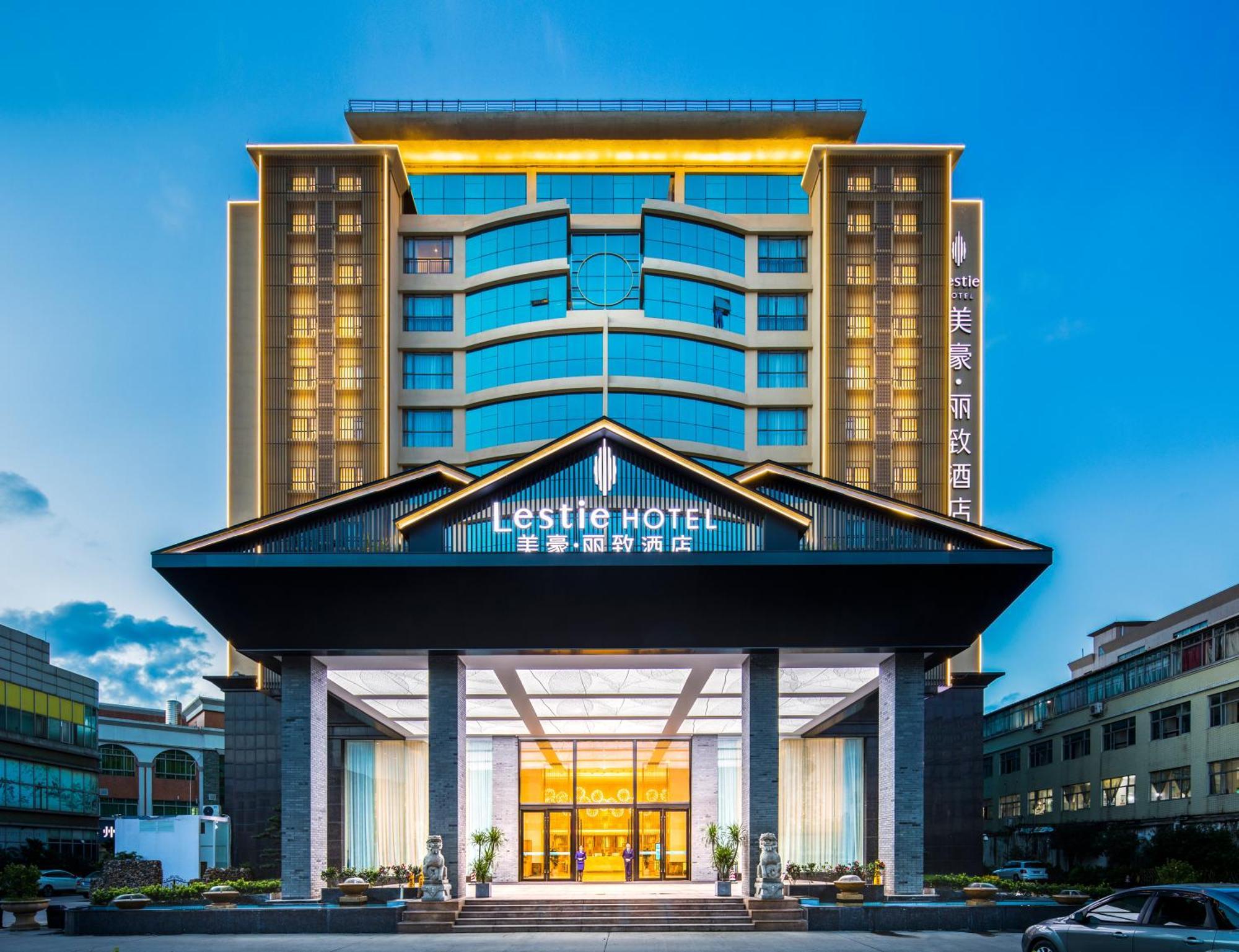 Mehood Lestie International Hotel Nancun Wanbo Metro Station Branch - Free Shuttle Bus To Canton Fair Complex During Canton Fair Period & Free Breakfast & Free Afternoon Tea & Free Midnight Snack & Free Vpn Internet Access Eksteriør bilde